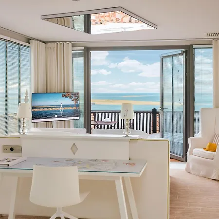 La Co Hotel 5*