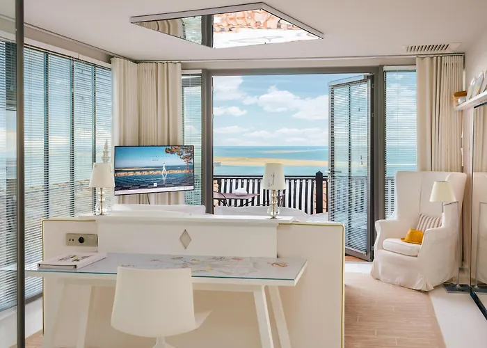 La Co Hotel 5*